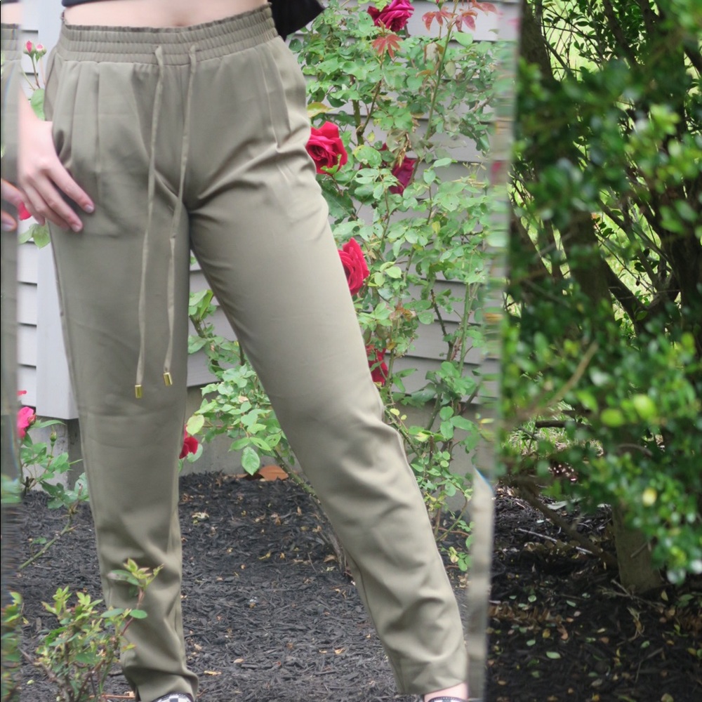 Silky pants with stretchy waist